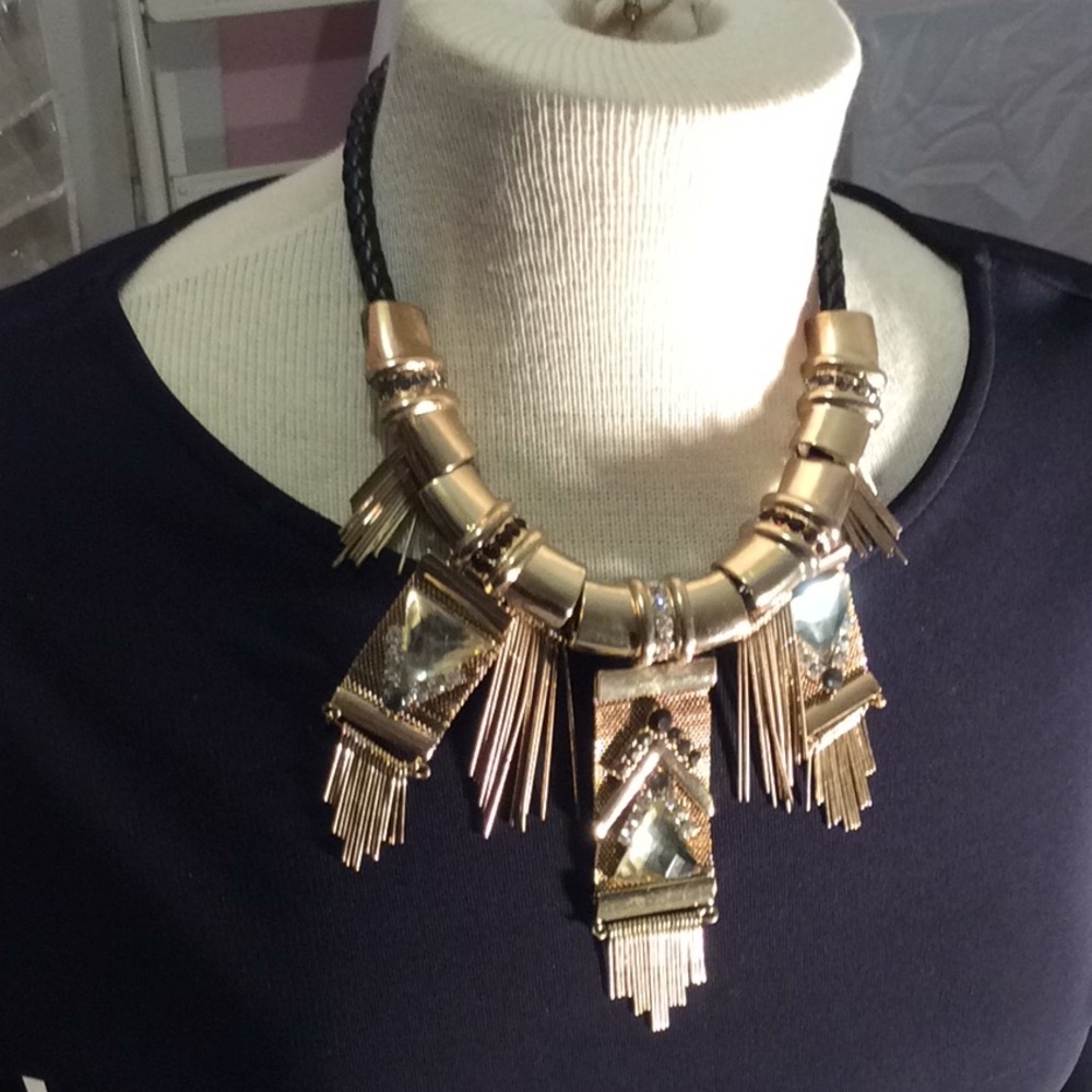 Stunning,  gold tone statement necklace